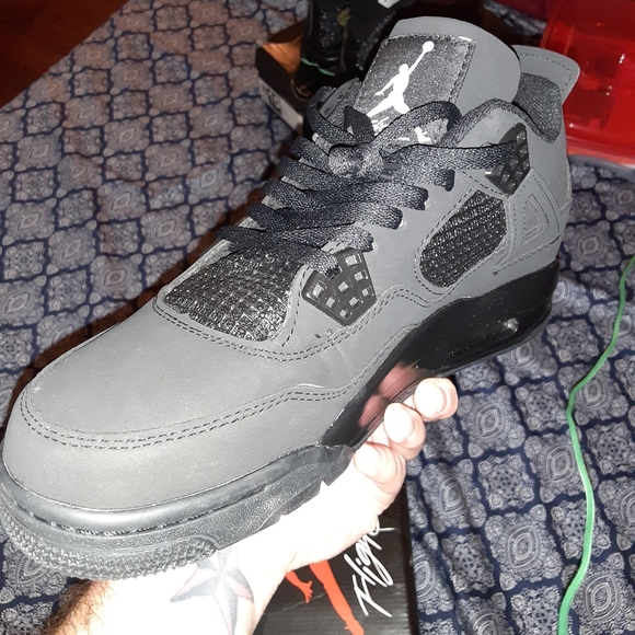 Brand new air Jordan retro 4 - Picture 6 of 7